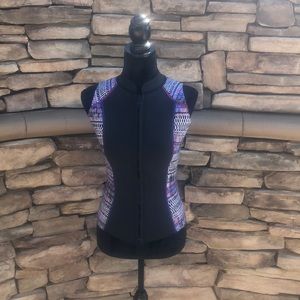 🛍Brand new PRANA women’s medium wet suit vest top